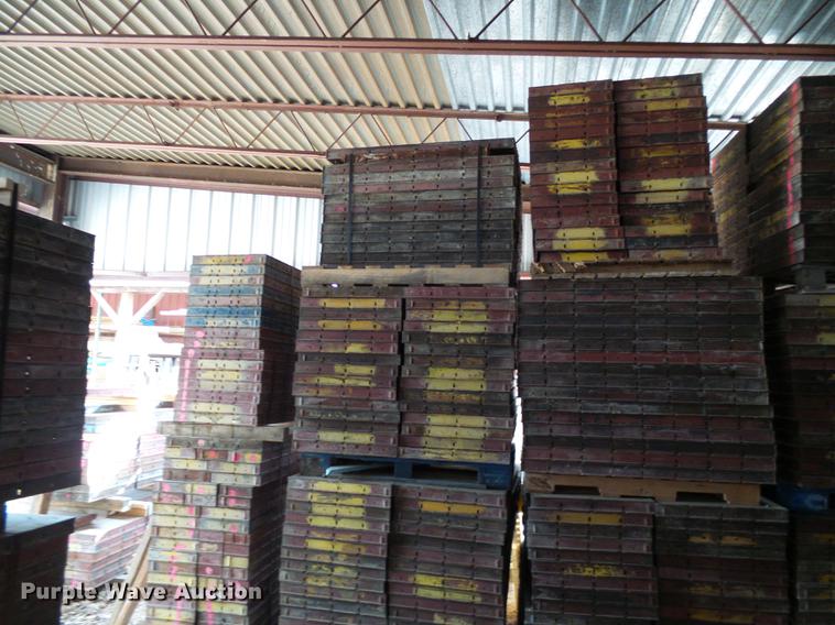 image for item DF7091 Simpson concrete forms